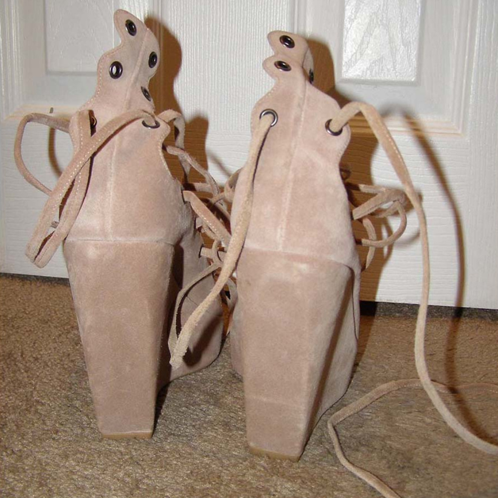 💗 NEW size 40/9-9.5 Alaia Suede Platforms SUPER SEXY - Picture 7 of 8